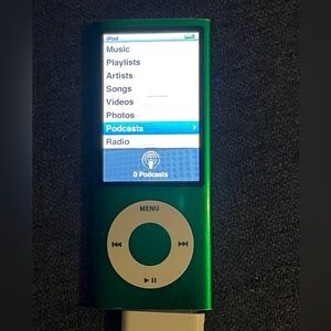 Apple IPod nano fifth generation vintage Y2K music camera A1 sound Kelly green